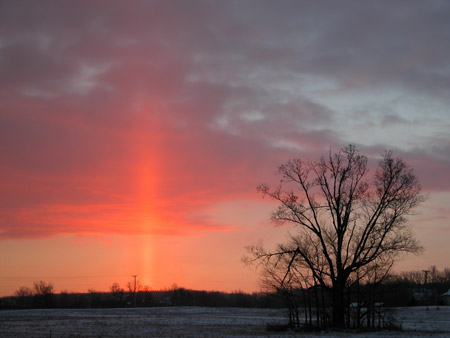 Columna de sol en Michigan, Estados Unidos - Foto: Julie Falk