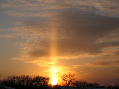 Columna de sol en Ohio, Estados Unidos - Foto: David Grant