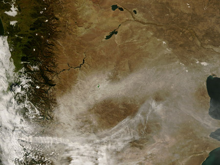Imágenes satelitales: erupción del volcán Chaitén (Chile)