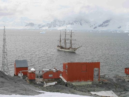 Estación Cientí­fica Almirante Brown - Antártida Argentina