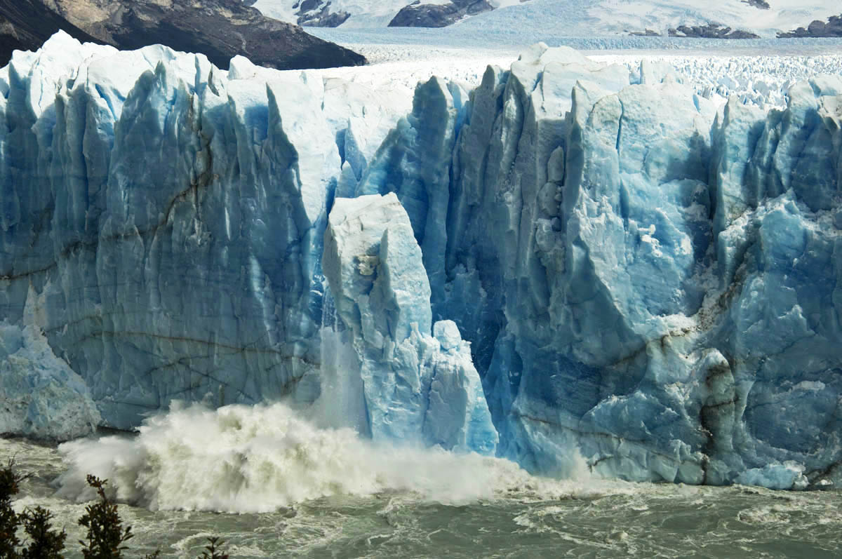 El Calafate, Santa Crúz. Registro del día de ayer del proceso de ruptura del glaciar Perito Moreno, que culminará con la caída final del arco de hielo en el Parque Nacional Los Glaciares. Foto: Secretaria de Turismo Municipal del Calafate