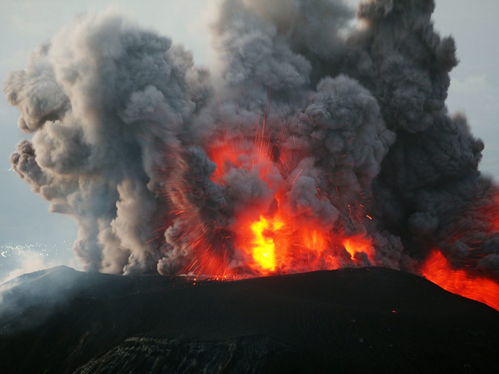 La capa de ozono podría ser destruida por las erupciones volcánicas